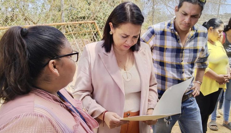 LA DIPUTADA, NADIA BERNAL SE COMPROMETIÓ CON PLANTELES EDUCATIVOS