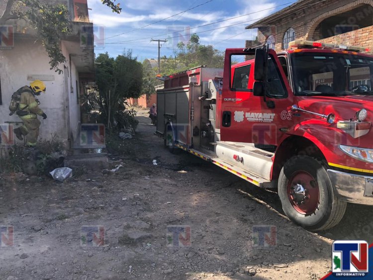 FUEGO REDUCE CASA A CENIZAS EN LA COL CORREGIDORA