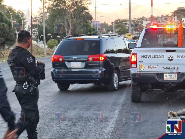 CAMIONETA DEJA LESIONADO A MOTOCICLISTA EN EL LIBRAMIENTO