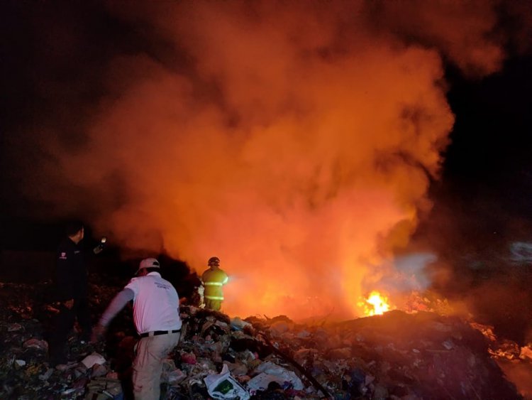 SOFOCAN BOMBEROS DE NAYARIT INCENDIO SUSCITADO EN EL RELLENO SANITARIO DEL MUNICIPIO DE ACAPONETA